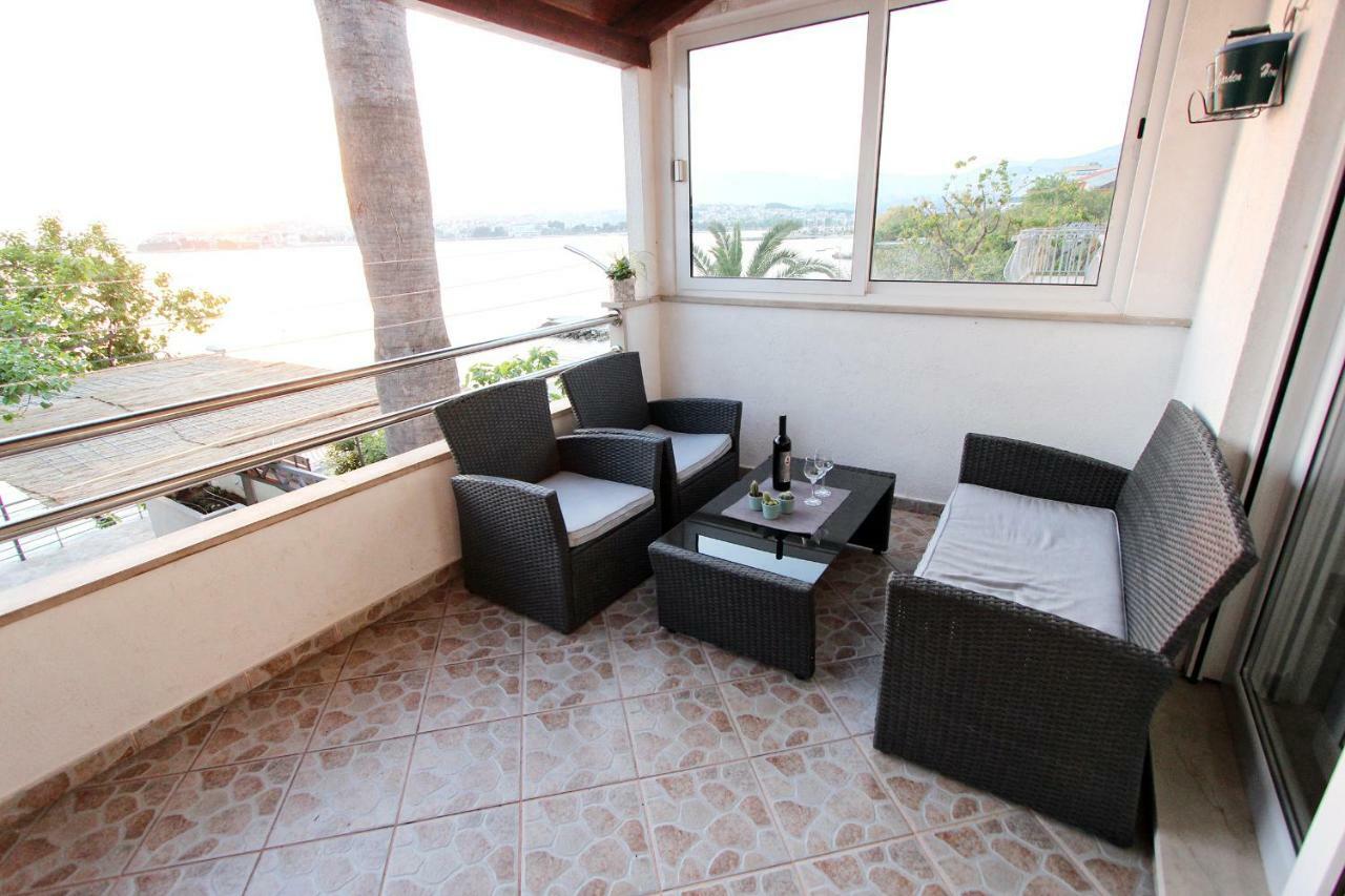 Apartment Podstrana Esterno foto